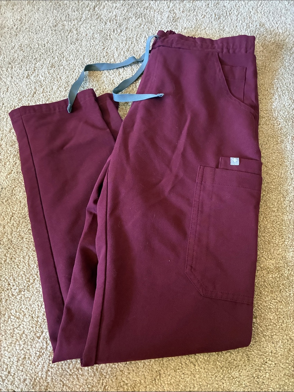 FIGS burgundy yola skinny scrub pants size XS